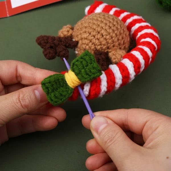 Knitting Kits: Christmas DIY Craft with Video Tutorials - Image 5