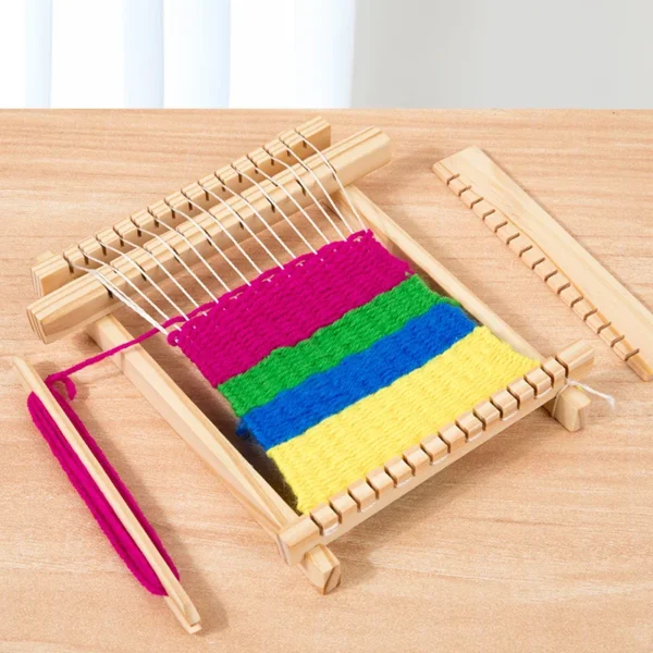 Knitting Kits: Wooden Loom Set for DIY Beginners